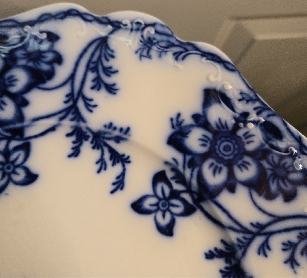Antique Claremont England Royal Flow Blue & White Floral Semi Porcelain Plate - Picture 5 of 11